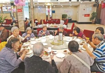 【大配餐】5元長者飯?zhí)?開進(jìn)口碑酒樓 
